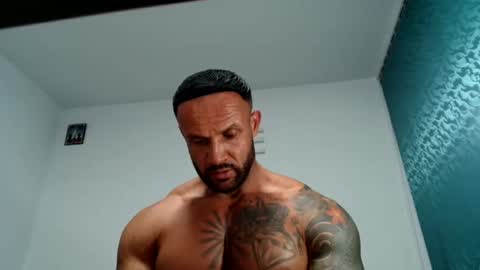 Snapshot of tridentmuscles chatting on 11/16/25, 10:26 tridentmuscles online show from 11/16/25, 10:26