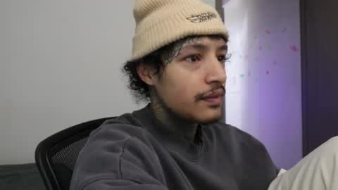 - trieone online show from 01/10/26, 02:41