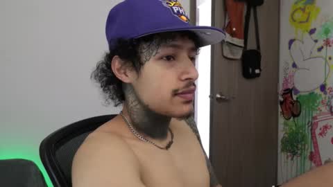 - trieone online show from 02/05/26, 02:22