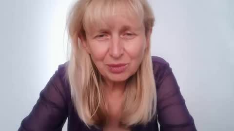 TrinaAdair online show from 12/04/25, 10:35