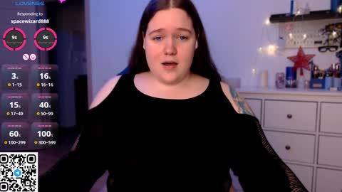 Snapshot of trinititi chatting on 12/08/24, 06:17 Tina online show from 12/08/24, 06:17