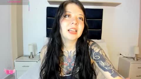 Snapshot of trinity_moss chatting on 02/06/26, 07:28 Trinity online show from 02/06/26, 07:28