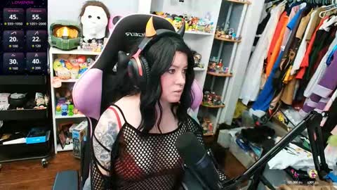 Snapshot of trinitykatze chatting on 10/13/25, 09:04 Trin Kat pet online show from 10/13/25, 09:04