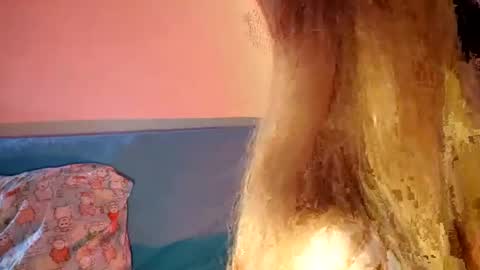 Snapshot of trioa chatting on 03/05/25, 06:56 Tony and Kristina wait you everyday start 2230-0000 GMT online show from 03/05/25, 06:56