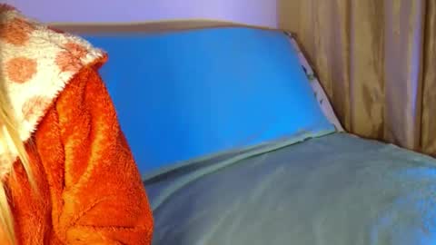 Snapshot of trioa chatting on 10/06/25, 06:16 Tony and Kristina wait you everyday start 2230-0000 GMT online show from 10/06/25, 06:16