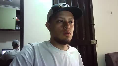 Snapshot of tripode2017 chatting on 02/04/25, 08:38 tripode2017 online show from 02/04/25, 08:38