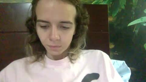 trippybb222 online show from 09/13/25, 11:48