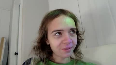 trippybb222 online show from 12/04/25, 03:32