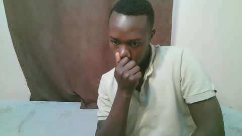 Snapshot of trisbaby3 chatting on 10/29/25, 08:49 Tris6 online show from 10/29/25, 08:49