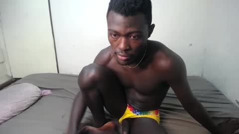 Trisboo5 online show from 12/18/24, 05:37