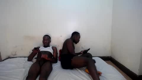 Trisboo5 online show from 01/19/25, 09:02