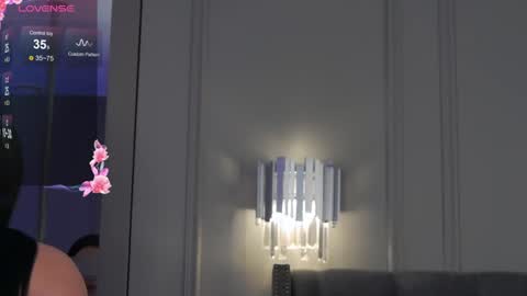 Snapshot of trisha_winslet chatting on 01/09/25, 05:43 trisha_winslet online show from 01/09/25, 05:43