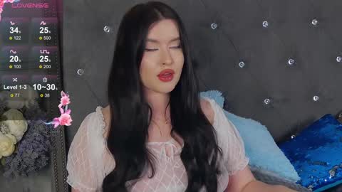 Snapshot of trisha_winslet chatting on 01/11/25, 01:59 trisha_winslet online show from 01/11/25, 01:59