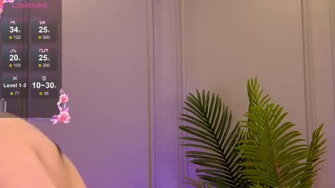 Snapshot of trisha_winslet chatting on 02/20/25, 02:51 trisha_winslet online show from 02/20/25, 02:51