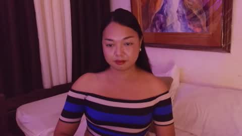 Snapshot of trishakera chatting on 04/08/26, 04:01 trisha online show from 04/08/26, 04:01