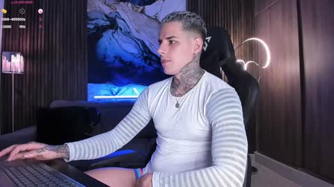 Snapshot of trisstan_ chatting on 12/02/24, 09:50 Alexander online show from 12/02/24, 09:50