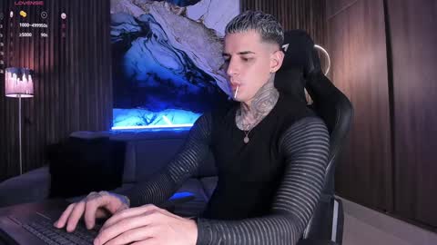 Snapshot of trisstan_ chatting on 12/13/24, 09:52 Alexander online show from 12/13/24, 09:52