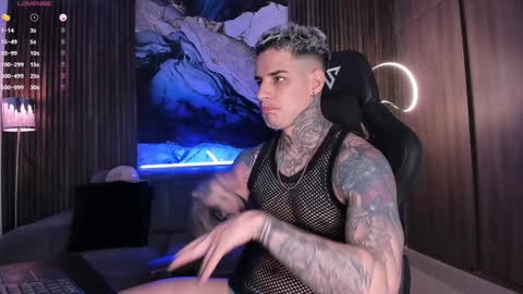 Snapshot of trisstan_ chatting on 01/03/25, 09:15 Alexander online show from 01/03/25, 09:15