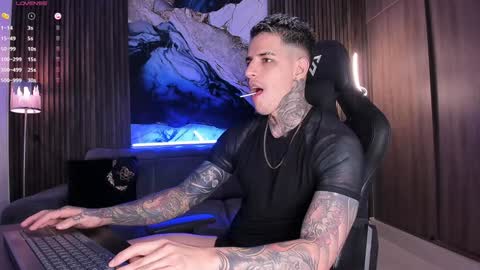 Snapshot of trisstan_ chatting on 01/10/25, 10:25 Alexander online show from 01/10/25, 10:25