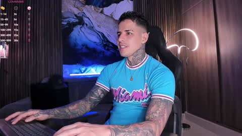 Snapshot of trisstan_ chatting on 01/31/25, 10:31 Alexander online show from 01/31/25, 10:31