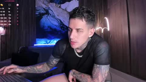 Snapshot of trisstan_ chatting on 02/12/25, 10:26 Alexander online show from 02/12/25, 10:26