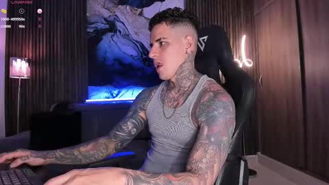 Snapshot of trisstan_ chatting on 03/07/25, 10:43 Alexander online show from 03/07/25, 10:43