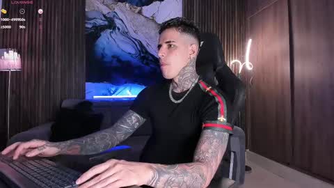 Snapshot of trisstan_ chatting on 09/19/25, 09:59 Alexander online show from 09/19/25, 09:59