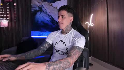 Snapshot of trisstan_ chatting on 10/01/25, 04:57 Alexander online show from 10/01/25, 04:57