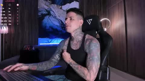 Snapshot of trisstan_ chatting on 10/22/25, 10:09 Alexander online show from 10/22/25, 10:09