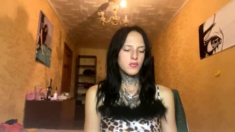 Snapshot of tristalevy chatting on 10/19/25, 05:13 Sofa Im new here and so far I do not take off the panties online show from 10/19/25, 05:13