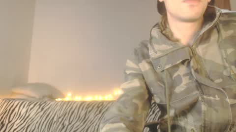 Snapshot of tristan_fantasycam22 chatting on 01/05/25, 09:14 Tristan And Samara online show from 01/05/25, 09:14
