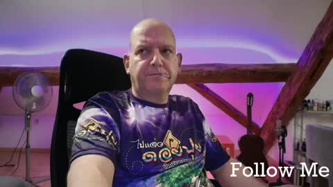 Triton online show from 05/18/26, 04:07