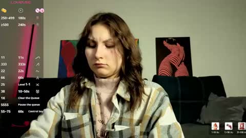 trixibell online show from 04/17/26, 02:58