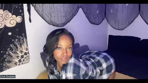 trixie_luv online show from 12/05/25, 02:25