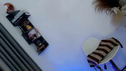 trixie_moore online show from 05/15/26, 05:36