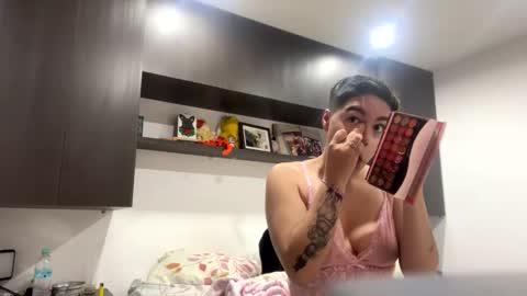 Snapshot of trixie_tangg chatting on 01/14/25, 02:29 Kitty online show from 01/14/25, 02:29