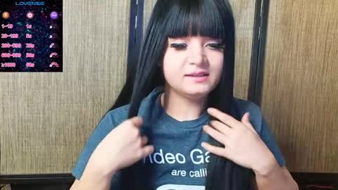 trixiedoescamcam online show from 12/18/24, 08:03