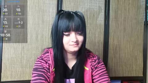 trixiedoescamcam online show from 12/21/24, 08:00