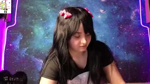 Snapshot of trixiedoescamcam chatting on 04/01/26, 12:33 trixiedoescamcam online show from 04/01/26, 12:33