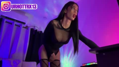 trixieemerald online show from 12/13/25, 08:58