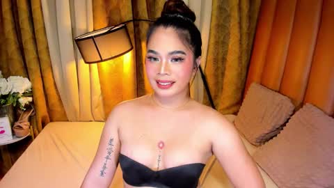 Snapshot of trixiemoore_ chatting on 03/07/26, 08:55 TRIXIE online show from 03/07/26, 08:55