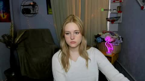 Snapshot of trixy_melison chatting on 03/14/26, 10:32 Trixy online show from 03/14/26, 10:32