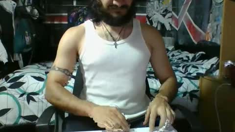 Snapshot of trizquelmen chatting on 12/02/25, 12:16 Andrew online show from 12/02/25, 12:16