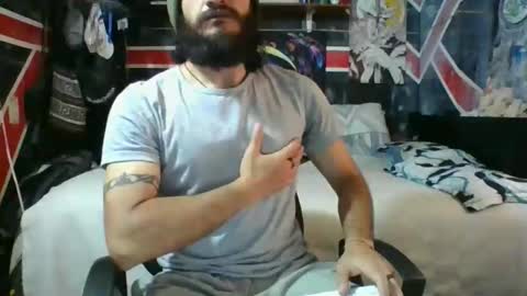 Snapshot of trizquelmen chatting on 05/06/26, 05:29 Andrew online show from 05/06/26, 05:29
