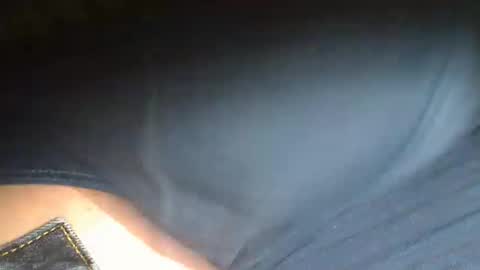 Snapshot of trobelle chatting on 01/25/25, 04:24 trobelle online show from 01/25/25, 04:24