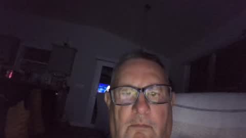 Snapshot of troffer1020 chatting on 12/12/24, 05:20 Troffer online show from 12/12/24, 05:20