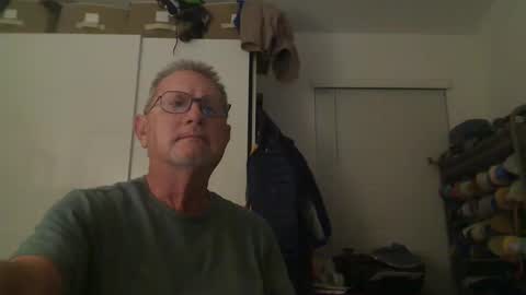 Snapshot of troffer1020 chatting on 10/28/25, 02:59 Troffer online show from 10/28/25, 02:59