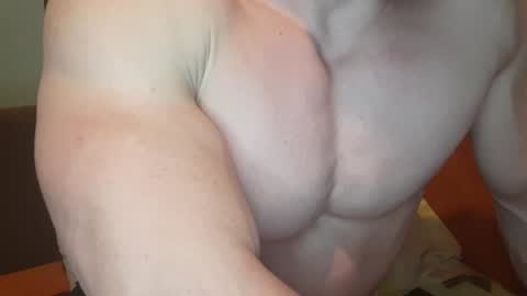 Troncq online show from 01/30/25, 06:43