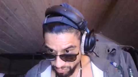 Snapshot of tropppel888 chatting on 11/26/25, 02:51 Open minded - Hetro - Male online show from 11/26/25, 02:51