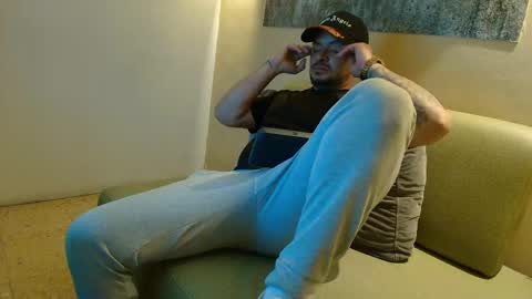Snapshot of troy_kirk chatting on 03/30/26, 03:29 Troy online show from 03/30/26, 03:29